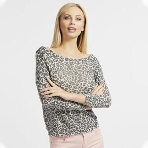 360 Cashmere  Cheeta Print Ling Sleeve Seeater Size Medium